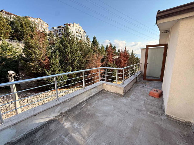 REMAX DREAM'DEN İZMİTTE OTOBÜS GÜZERGAHINDA 2+1 MANZARALI