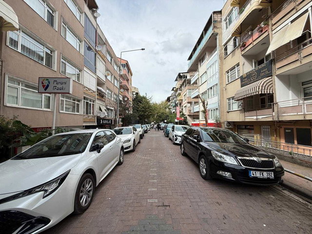 KOCAELI İZMIT KARABAŞ MH. GENIŞ 2+1 SATILIK DAIRE