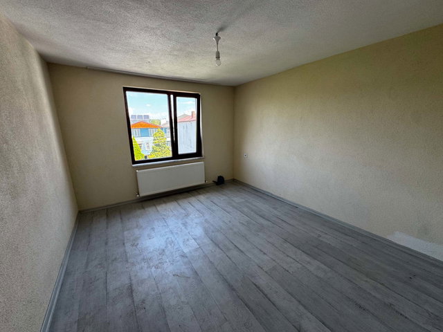 REMAX HÜR UĞUR ÇAKAR'DAN KİRALIK 3+1 DAİRE