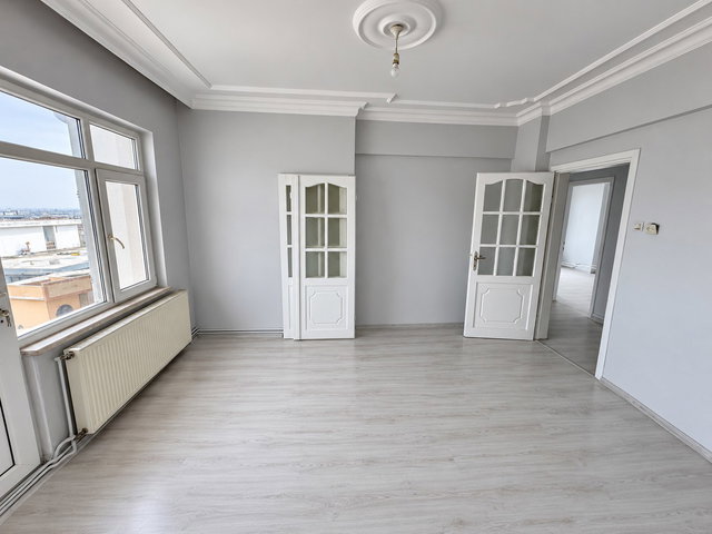 SERDİVAN KAYMAKAMLIK YAKINI SATILIK 3+1 DAİRE