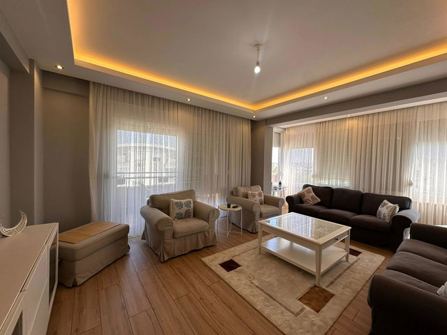 MANAVGAT ILICA MERKEZİNDE NEZİH 4+1 DUBLEKS