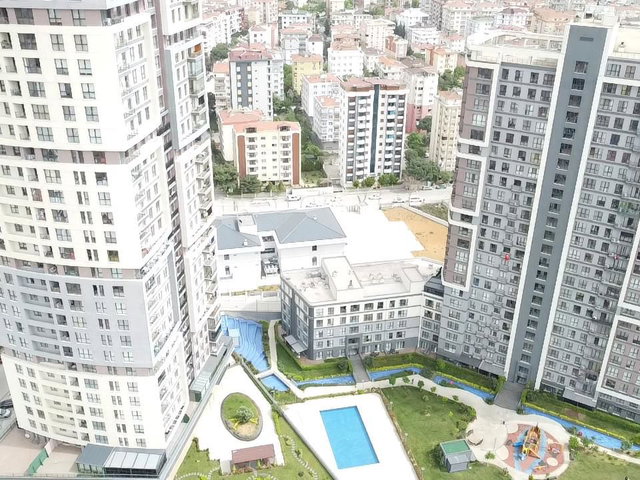 REFERANS KARTAL TOWERS'TA 2+1 KIRALIK 78 M2 NET DAIRE