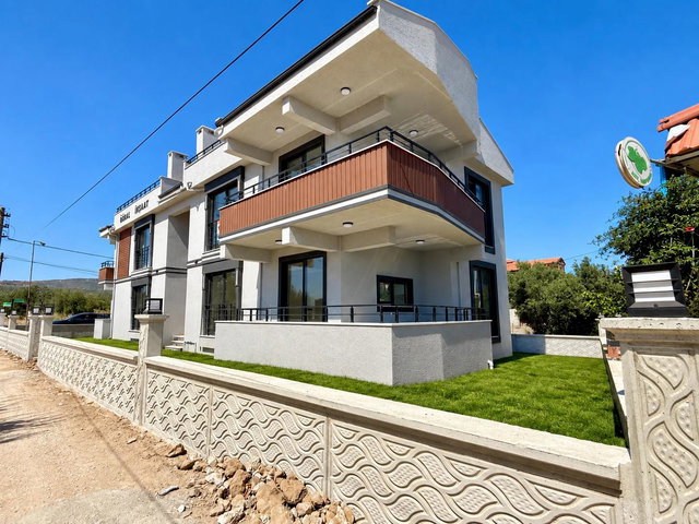 REMAX'TAN ŞARKÖY ERİKLİCEDE DENİZ MANZARALI 80M2 2+1 DAİRE