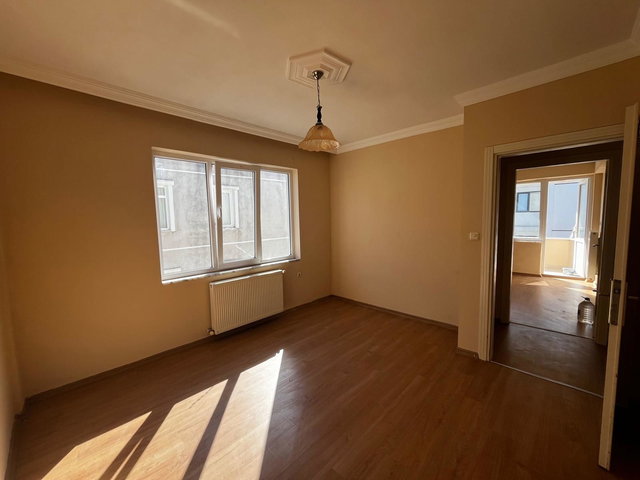 RE/MAX MODERN SEHA SÖYLER'DEN MUHTEŞEM KONUMDA KİRALIK 3+1 DAİRE