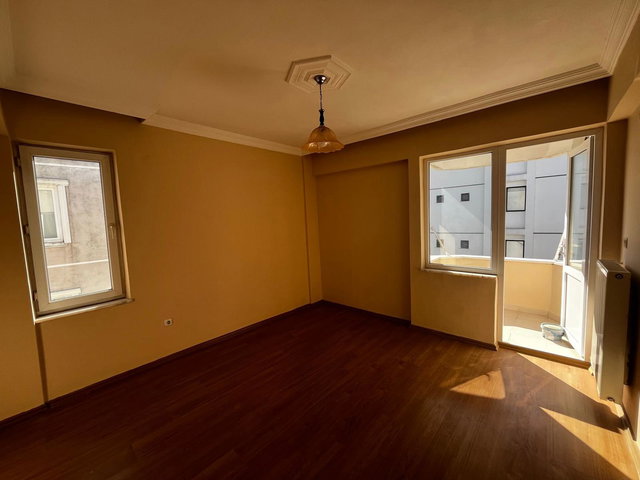 RE/MAX MODERN SEHA SÖYLER'DEN MUHTEŞEM KONUMDA KİRALIK 3+1 DAİRE