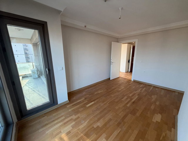 DENIZ MANZARALI, KIRALIK 1+1 DAIRE - CORDELLA KARTAL SITESI