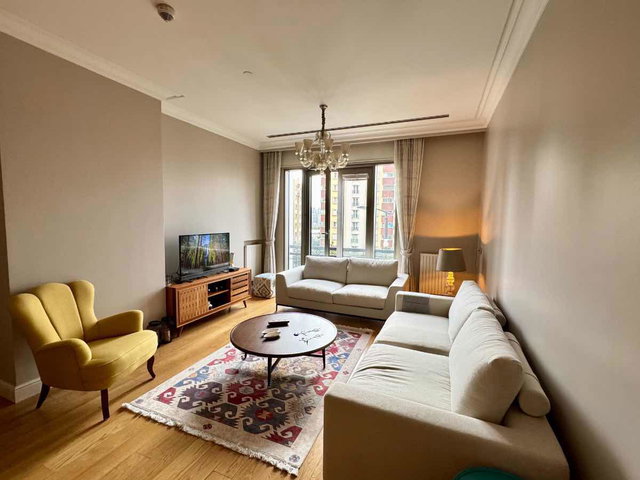 REMAX WE BURCU CAPIK-EMAAR SQUARE-REZIDANS 2+1 KIRALIK EŞYALI