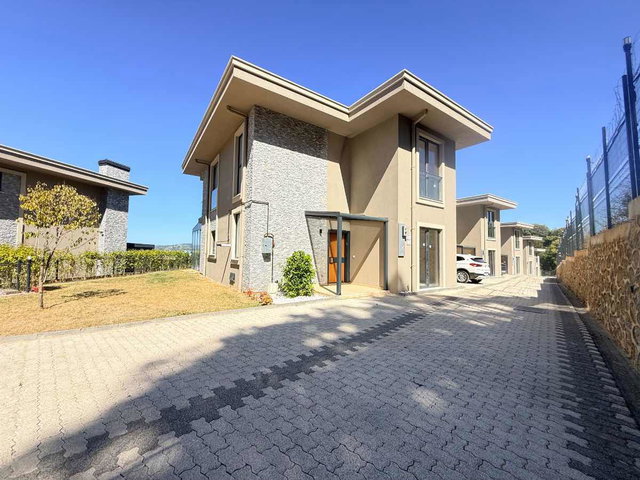 KARTEPE MAŞUKİYE KAVANPARK 2 SİT.SATILIK 4+1 LÜX VİLLA