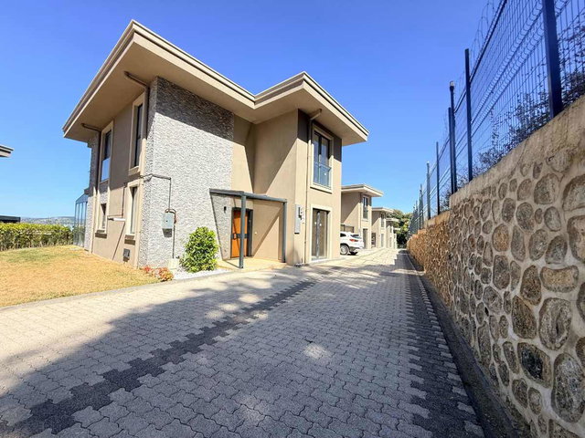 KARTEPE MAŞUKİYE KAVANPARK 2 SİT.SATILIK 4+1 LÜX VİLLA