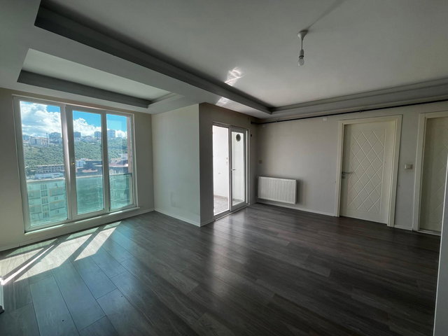 RE/MAX MODERN SEHA SÖYLER'DEN DENİZ MANZARALI SATILIK 1+1 DAİRE