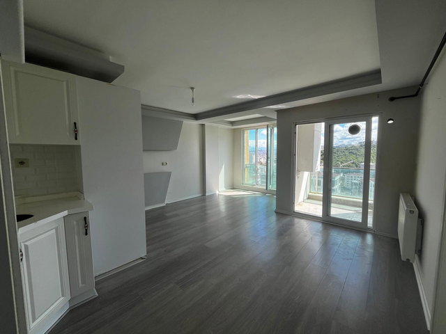 RE/MAX MODERN SEHA SÖYLER'DEN DENİZ MANZARALI SATILIK 1+1 DAİRE