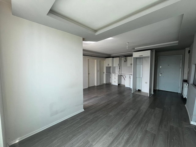 RE/MAX MODERN SEHA SÖYLER'DEN DENİZ MANZARALI SATILIK 1+1 DAİRE