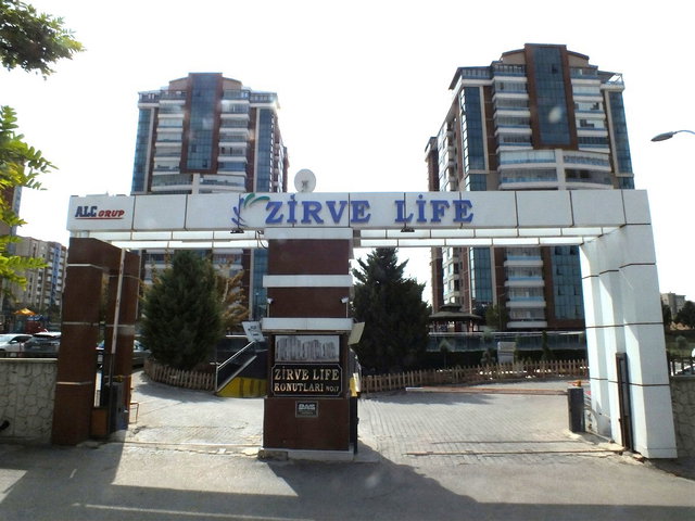 ZİRVE LİFE 1 SİTESİ BATIKENT SATILIK 4+1 DAİRE
