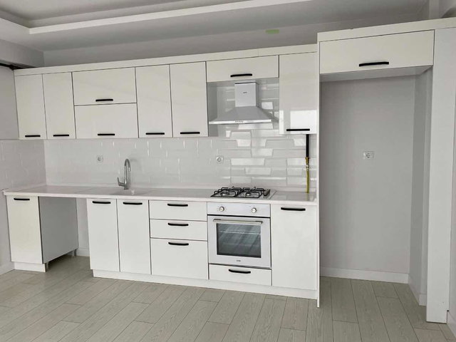 BAŞİSKELE ORKA LİFE SİTESİNDE KİRALIK 1+1 ARAKAT DAİRE