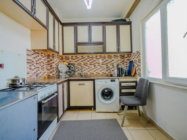 ALTINOVA SİNAN’DA TRAMVAYA YAKIN DEPOLU SATILIK 2+1