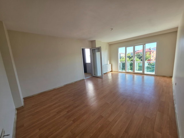 TUZLA FİYAKA 3 BALKONLU KAPALI MUTFAK 110 M2 2+1 KİRALIK DAİRE