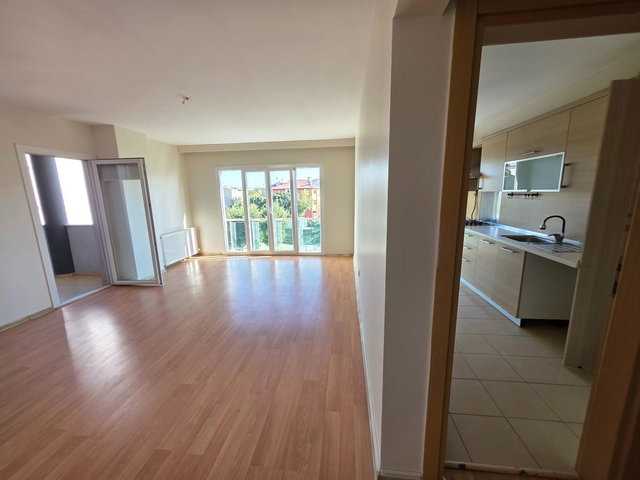 TUZLA FİYAKA 3 BALKONLU KAPALI MUTFAK 110 M2 2+1 KİRALIK DAİRE