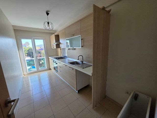 TUZLA FİYAKA 3 BALKONLU KAPALI MUTFAK 110 M2 2+1 KİRALIK DAİRE