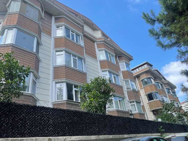 POLAT CAMLIK SITESINDE 3+1 BÜYÜK TERASLI ÇATI KATI