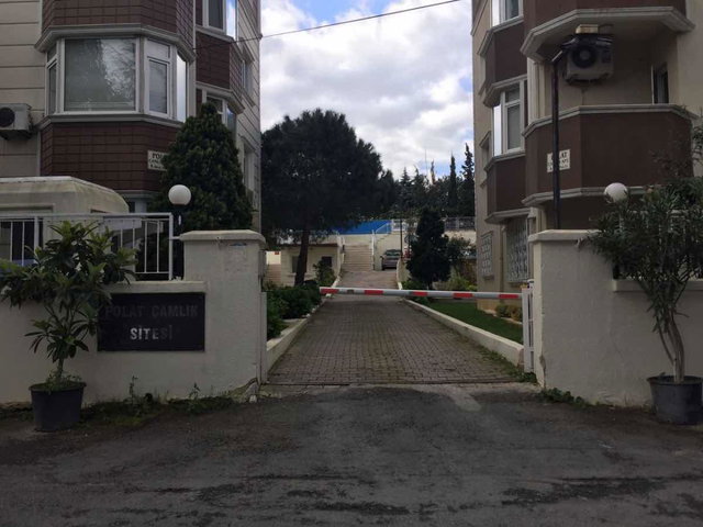POLAT CAMLIK SITESINDE 3+1 BÜYÜK TERASLI ÇATI KATI