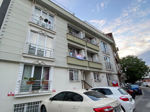 ATAŞEHİR ESATPAŞADA KULLANIŞLI 2+1 KAPALI MUTFAK BALKON