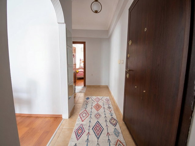 ATAŞEHİR ESATPAŞADA KULLANIŞLI 2+1 KAPALI MUTFAK BALKON