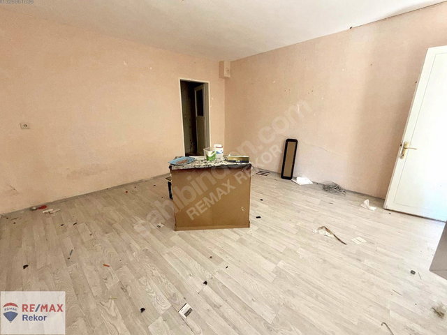 SANCAKTEPE FATİH MAH. 40 M2 ARSA PAYLI SATILIK DAİRE