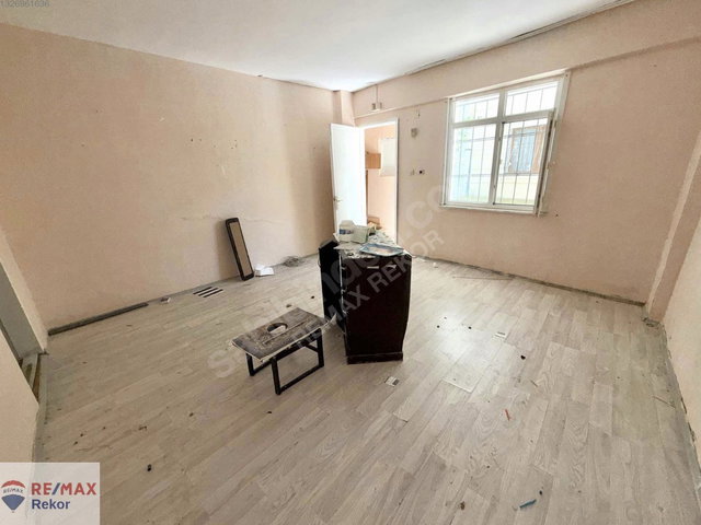 SANCAKTEPE FATİH MAH. 40 M2 ARSA PAYLI SATILIK DAİRE