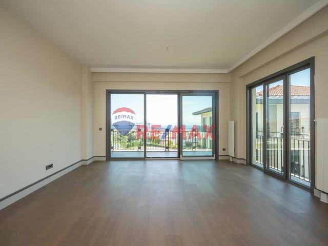DENİZ İSTANBUL SİTESİNDE EN GÜZEL BLOKLARDA 3+1 KİRALIK DAİRE