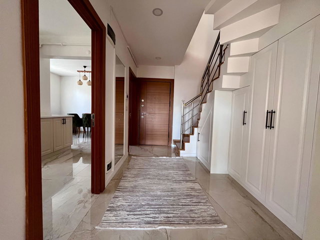 ALTAYÇEŞME MAH NET 245M2 KULLANIMLI 4+2