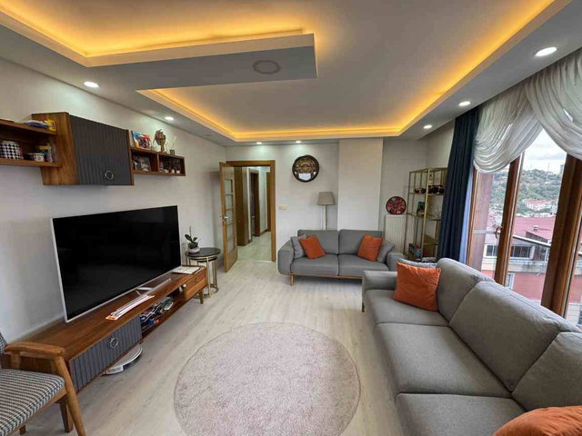 EYÜPSULTAN YILDIRIM BEYAZIT CADDESI'NDE SİTE İÇERSİNDE KIRALIK 2+1