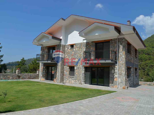 FETHİYE KIZILBEL'DE 600 M2 ARSA  İÇİNDE 4+1 MÜSTAKİL VİLLA