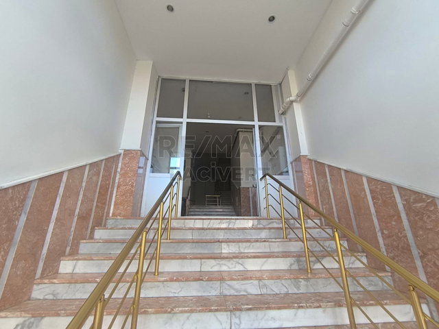 RE/MAX LACİVERT'TEN ŞEHİR HAST.YAKININDA KİRALIK 3+1 DAİRE