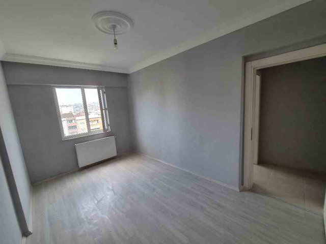 REMAX MUSTAFA'DAN ARIBURNU İLKOKULU YANINDA SITE IÇİ 3+1 KIRALIK DAIRE