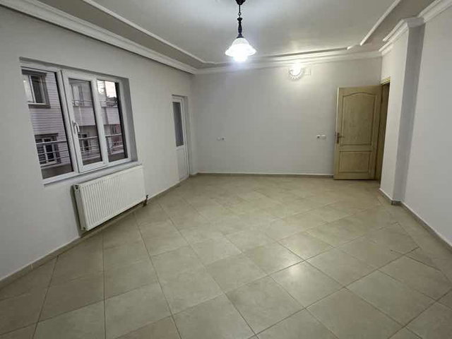 GÖKSUN’DA 165 M² BRÜT 3+1 KİRALIK DAİRE | BALKONLU, DOĞALGAZ KOMBİLİ, BOŞ