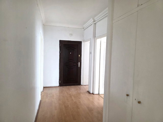 KIZILAY, MEŞRUTİYET CADDESİNDE 4+1 SATILIK İŞ YERİ