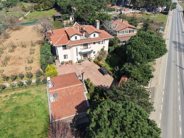 ŞİLE’DE 550 M² BRÜT, 8+1, EŞYALI, 3 KATLI  1711 M2 ARSALI MALİKANE