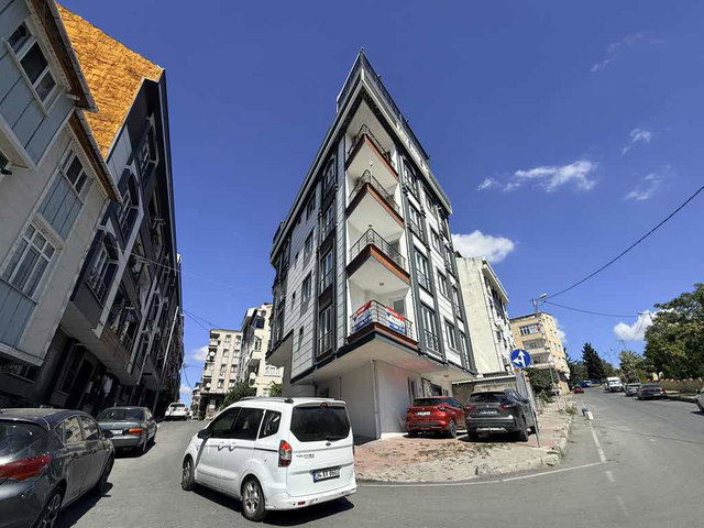 SEDAT KARA’DAN BEZİRGANBAHÇE’DE MİLLET BAHÇESİ KOMŞUSU 2+1 80 M2