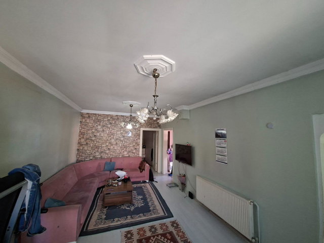 BEYKOZ ORTAÇEŞME'DE 3+1, 366 M² ARSA HİSSESİ, ÖN BAHÇELİ