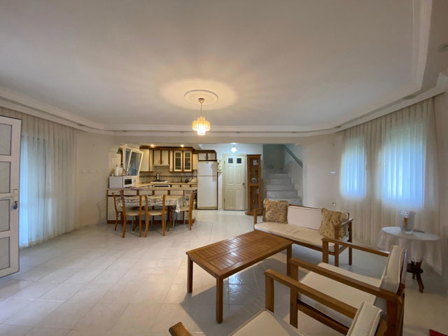 ÇEŞME DALYAN DA DENIZ MANZARALI 4+1 MÜSTAKIL VILLA
