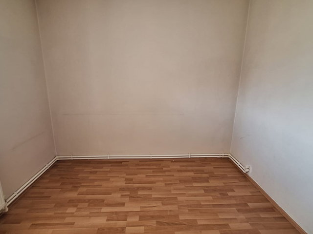 İZMIR BUCA'DA D.GAZLI,KAPALI MUTFAK KIRALIK 2+1 DAIRE