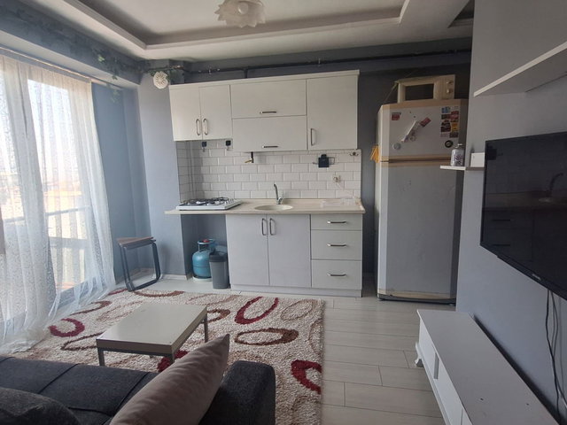 BUCA DOKUZ EYLÜL İİBF'SINE 8.DK MESAFEDE KIRALIK EŞYALI1+1 DAIRE
