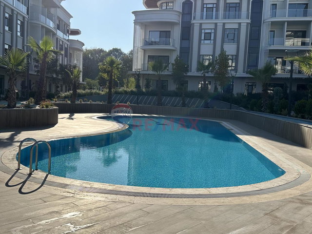 ZERAY MAHAL KARTEPE'DE SATILIK LÜKS 3+1 ARAKAT DAİRE
