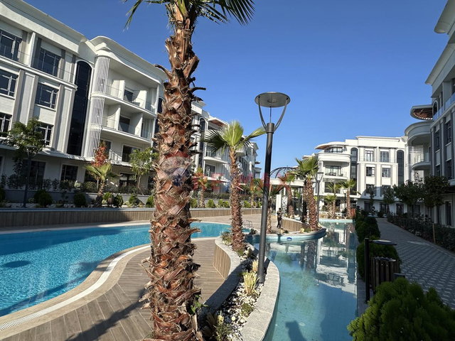 ZERAY MAHAL KARTEPE'DE SATILIK LÜKS 3+1 ARAKAT DAİRE