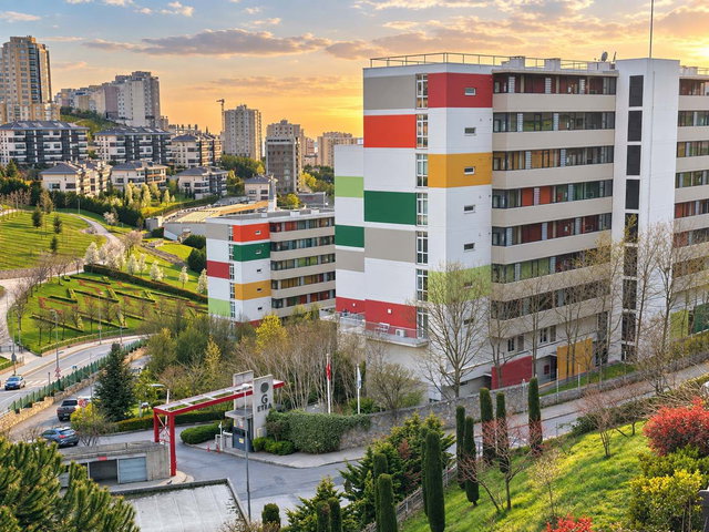 ÖZLEM KILIÇ REMAX- NARCITY 'DE ÖNÜ AÇIK FERAH EŞYALI 1+1*NARLIFE