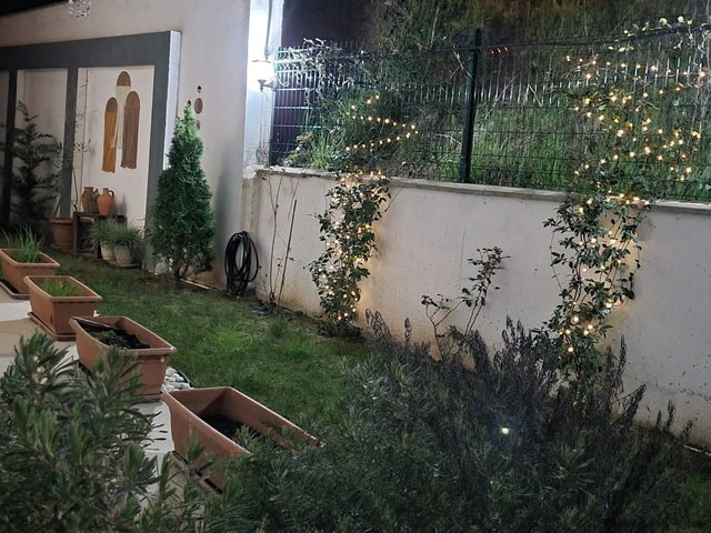 BAŞİSKELE'DE ÖZEL YAPIM BAHÇE DUBLEKS
