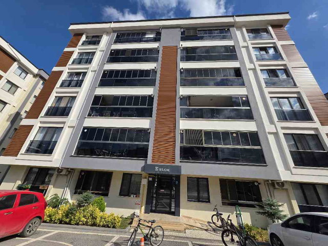 ÇORLU’DA SİTE İÇİNDE 3+1 | 140 M² NET | ÇİFT BANYO | BALKON | KREDİYE UYGUN