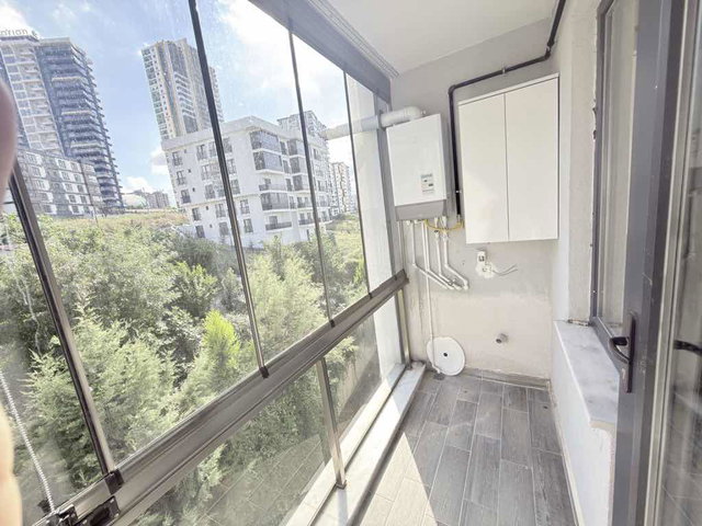 RTE BULVARINA CEPHE,EBEVEYN BANYO,CAM BALKON KİRALIK 3+1