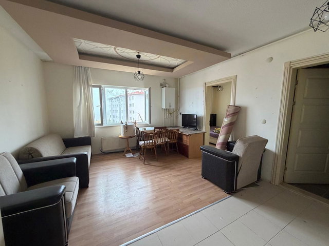 ZİRVEKENT TOKİ'DE KATTA 1+1 EŞYALI FIRSAT DAİRE
