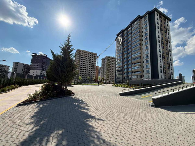 MAKSAR GÖKSU'DA 50 M2 KENDİNE AİT BAHÇELİ 4+1 FIRSATI!
